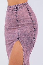 Load image into Gallery viewer, Midi Skirt In Denim Pink
