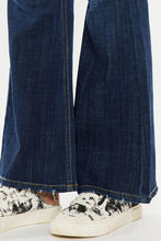 Load image into Gallery viewer, Plus Petite Dark Wash Mid Rise Flare Jeans
