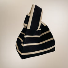 Load image into Gallery viewer, Lizzie Satchel
