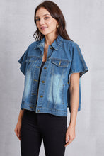 Load image into Gallery viewer, Pocketed Button Up Short Sleeve Denim Top
