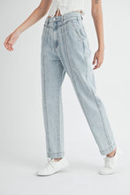 Load image into Gallery viewer, MABLE Pleated Front Detail Straight Jeans
