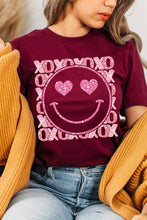 Load image into Gallery viewer, XOXO Smiley Face Sequined Short Sleeve T-Shirt
