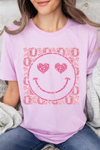 Load image into Gallery viewer, XOXO Smiley Face Sequined Short Sleeve T-Shirt
