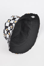 Load image into Gallery viewer, Checker Board Daisy Print Bucket Hat
