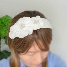 Load image into Gallery viewer, Bloom Beauty Headband
