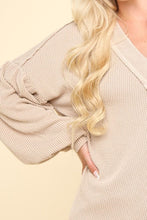 Load image into Gallery viewer, VERY J Two Tone Ribbed V-Neck Exposed Seam Top
