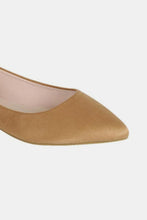Load image into Gallery viewer, Forever Link Pointy Toe Slip On Flat Loafers
