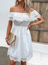 Load image into Gallery viewer, Shiny Ruched Lace Detail Off-Shoulder Dress
