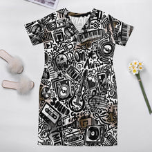 Load image into Gallery viewer, Ti Amo I love you - Exclusive Brand - Knee Length - Loose Pocket Dress - Size S-5XL
