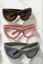 Load image into Gallery viewer, Polycarbonate Frame Cat-Eye Sunglasses

