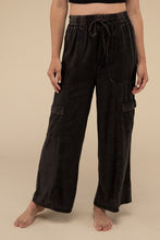 Load image into Gallery viewer, Washed Linen Elastic Band Waist Cargo Pants
