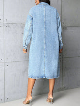 Load image into Gallery viewer, Pocketed Button Up Collared Neck Denim Top
