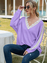 Load image into Gallery viewer, 4 Colors - Contrast Spliced Lace V-Neck Top Ti Amo I love you
