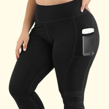 Load image into Gallery viewer, 4 Colors - Womens Plus Size - Cropped Legging Yoga Pants - Capri Leggins Ti Amo I love you
