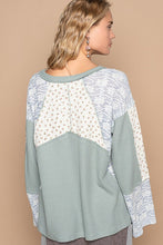 Load image into Gallery viewer, POL Lace Floral Round Neck Knit Top
