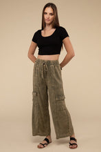 Load image into Gallery viewer, Washed Linen Elastic Band Waist Cargo Pants
