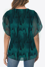 Load image into Gallery viewer, Printed Round Neck Curved Hem Blouse
