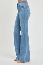 Load image into Gallery viewer, RISEN Full Size High Rise Raw Cut Hem Bootcut Jeans
