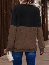 Load image into Gallery viewer, 5 Colors - Two-Tone Crisscross Detail Sweatshirt Ti Amo I love you
