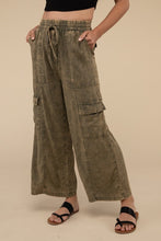 Load image into Gallery viewer, Washed Linen Elastic Band Waist Cargo Pants
