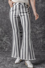 Load image into Gallery viewer, Raw Hem Star Applique Striped Jeans
