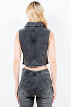 Load image into Gallery viewer, American Bazi Zip Up Washed Crop Denim Vest
