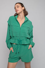 Load image into Gallery viewer, Crinkle Woven Cropped Jacket
