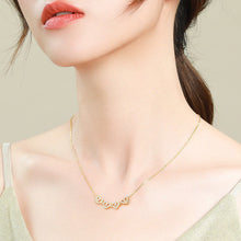 Load image into Gallery viewer, Womens Retro Magnetic Folding Heart Shaped Four Leaf Clover Pendant Necklace Love Clavicle Chain Choker - Jewelry
