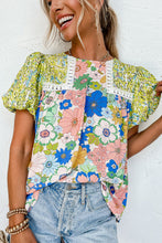 Load image into Gallery viewer, Green Bubble Sleeve Lace Trim Floral Mixed Print Blouse
