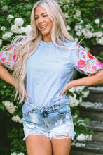 Load image into Gallery viewer, Light Blue Gingham Floral Embroidered Puff Sleeve Blouse
