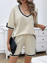 Load image into Gallery viewer, Contrast Trim V-Neck Top and Shorts Set
