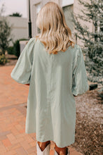 Load image into Gallery viewer, Green Patch Pockets Button Down Short Puff Sleeve Dress
