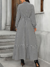 Load image into Gallery viewer, Ruffle Hem Plaid Long Sleeve Dress
