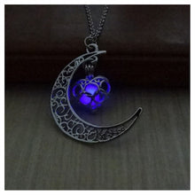 Load image into Gallery viewer, Glowing Pendant Silver Plated Chain Necklaces
