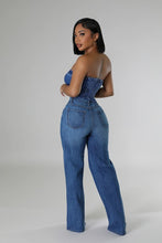 Load image into Gallery viewer, Wide Leg Jeans in Medium Wash
