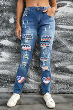 Load image into Gallery viewer, Sky Blue Heart-shape American Flag Patch Frayed Jeans
