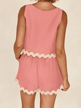 Load image into Gallery viewer, Contrast Trim Round Neck Top and Shorts Set
