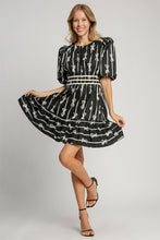 Load image into Gallery viewer, Umgee Ribbon Print Frill Contrast Velvet Trim Half Sleeve Dress
