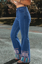 Load image into Gallery viewer, Embroidered Bootcut Jeans
