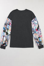 Load image into Gallery viewer, Printed V-Neck Long Sleeve Blouse
