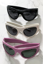 Load image into Gallery viewer, Polycarbonate Frame Cat-Eye Sunglasses
