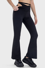 Load image into Gallery viewer, Tied Mid-Rise Waist Active Pants
