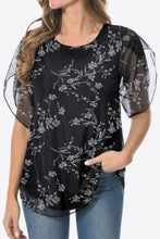 Load image into Gallery viewer, Printed Round Neck Curved Hem Blouse
