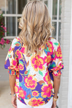 Load image into Gallery viewer, Rose Red Floral Print Split Neck Short Puff Sleeve Plus Blouse
