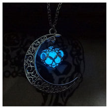Load image into Gallery viewer, Glowing Pendant Silver Plated Chain Necklaces
