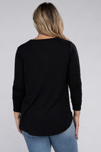 Load image into Gallery viewer, Plus Long Sleeve Round Neck Round Hem Top
