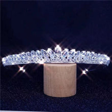 Load image into Gallery viewer, Bridal Baroque Rhinestone Crystal Head Band Crown
