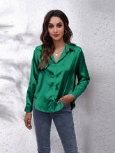 Load image into Gallery viewer, Collared Neck Buttoned Long Sleeve Shirt
