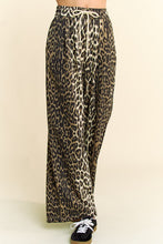 Load image into Gallery viewer, Davi &amp; Dani Leopard Wide Leg Pants
