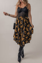 Load image into Gallery viewer, Black Printed Elastic Waist Button Decor Floral Ruffle Skirt Ti Amo I love you
